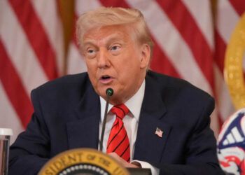 Trump duplicará aranceles al acero y aluminio al 50 %